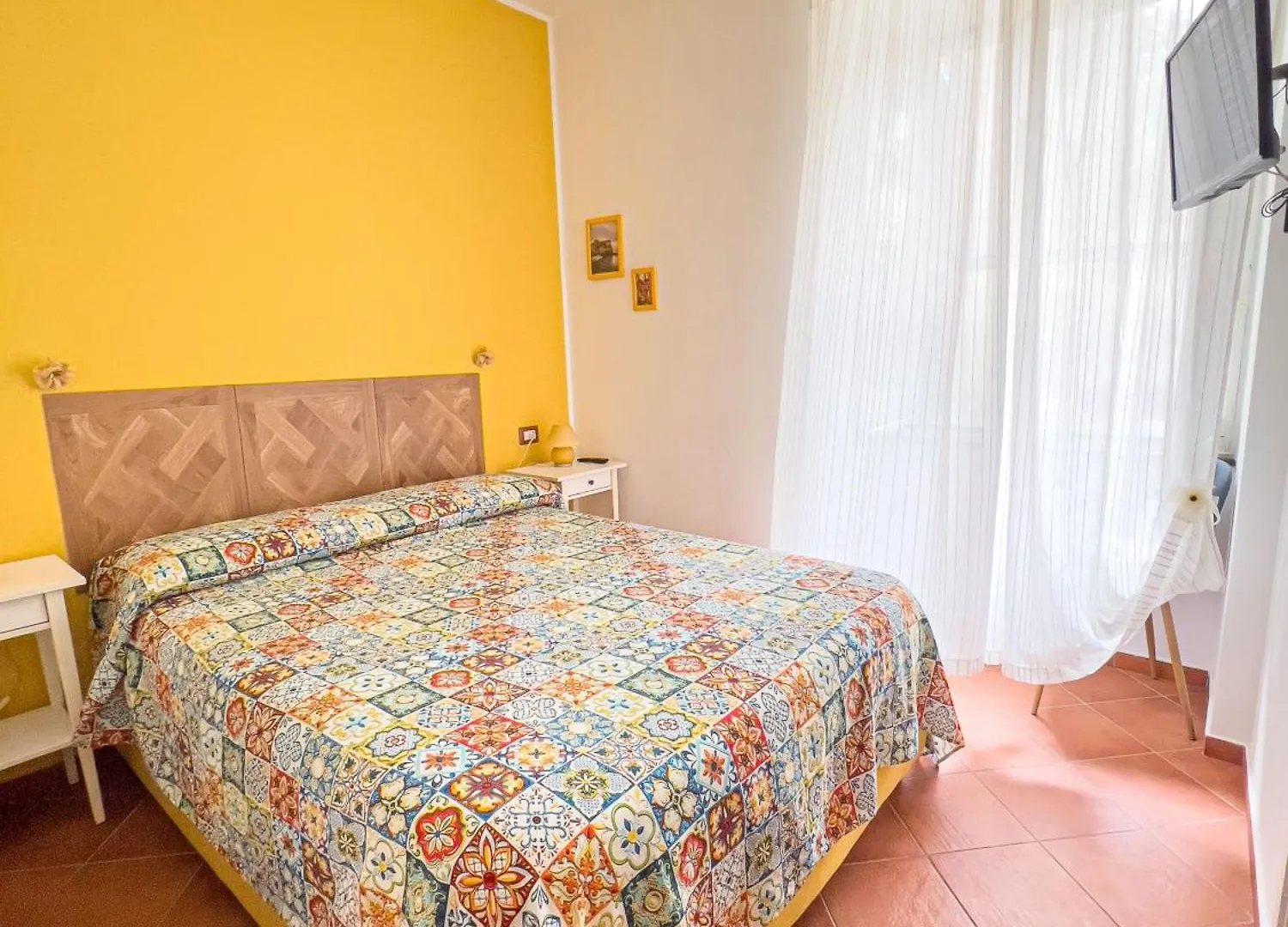 Giallo Napoli location
